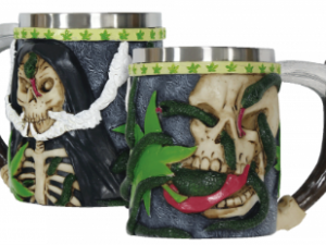 TAZA DECORACIÓN SNAKE & SKULL RESINA.  COD: 39400