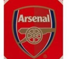 TOALLA DE PLAYA MODELO FUTBOL ARSENAL. EN MICROFIBRA.  MULTICOLOR. TAMAÑO 70x140. COD: 39NW1344-NEW